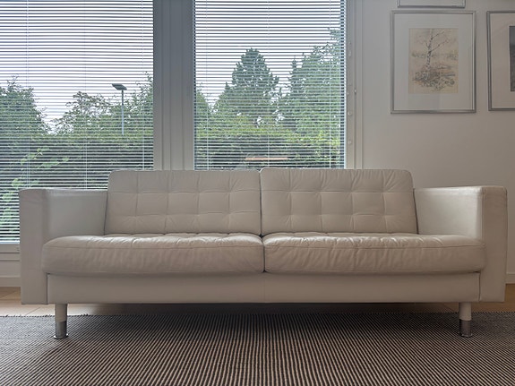 IKEA valkoinen 3-istuttava sohva