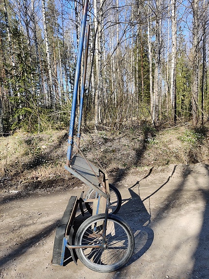Pienen ponin koppakärryt