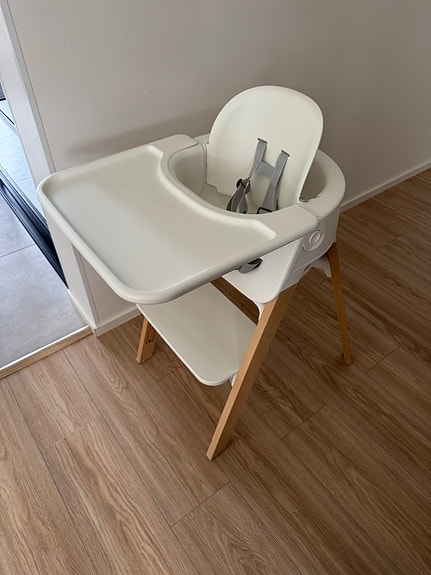 Stokke steps syöttötuoli