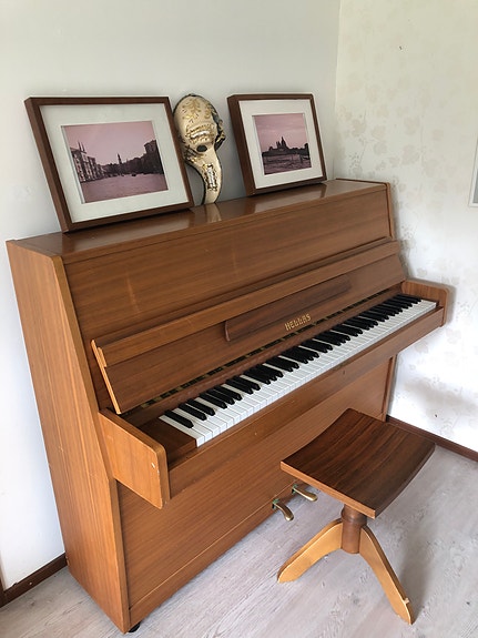 Hellas piano