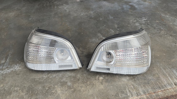 Hella OEM e60 kirkkaat takavalot