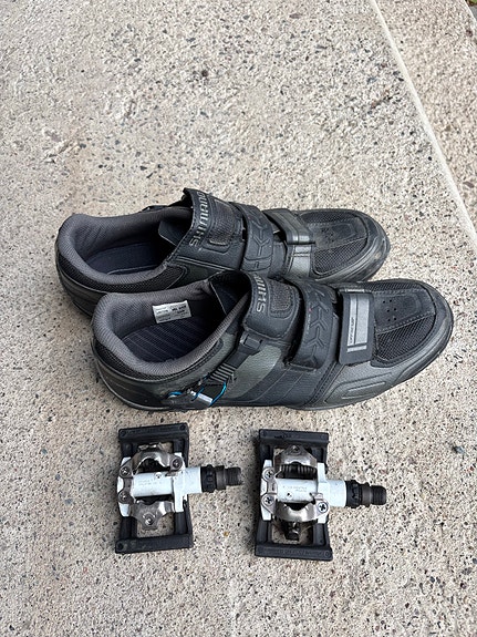 Shimano MTB-pyöräilykengät koko 44 musta