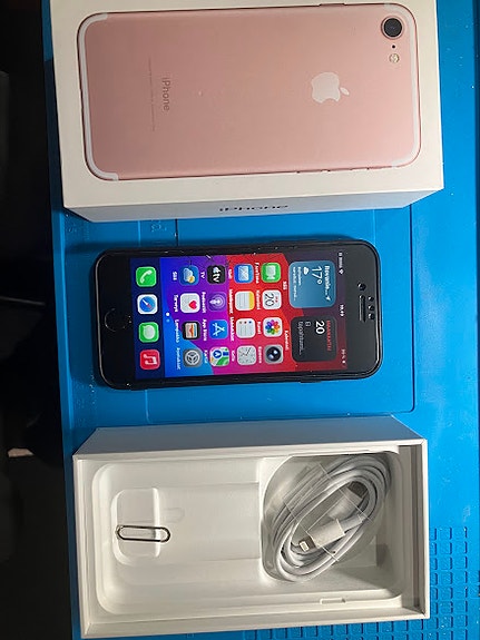 iPhone SE (2-gen) 2020 64 Gt, valkoinen, akku 100%