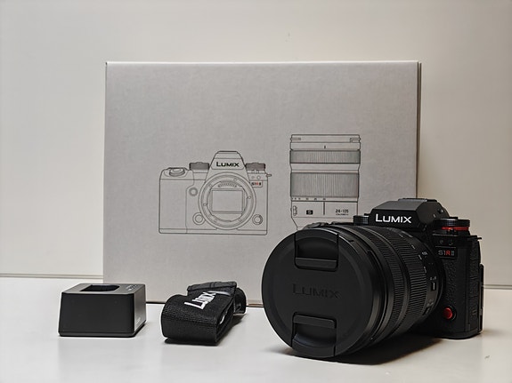 Lumix S1R II + 24-105 f4