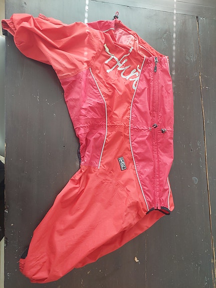Hurtta sadetakki koko 551