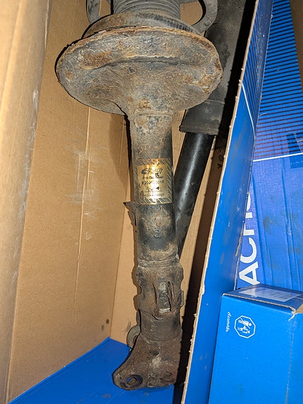 BMW e36 jouset ja iskunvaimentimet