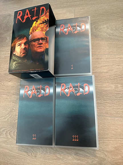 VHS: Raid TV sarja