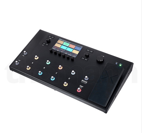Line6 Helix LT (Ovh 868€) - multiefektilaite kitaralle