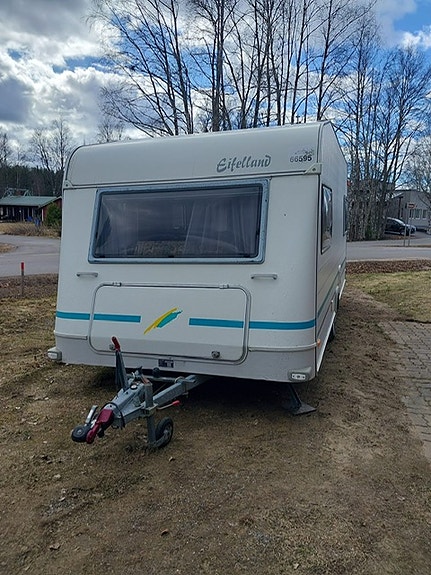 Vuokrataan asuntovaunu Knaus