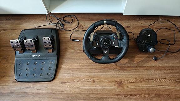 Logitech G920 Driving Force + vaihdekeppi
