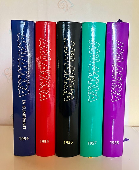 Aku Ankka 1954 - 1975, näköispainoksia, vuosikerrat kirjoina, 22 kirjaa