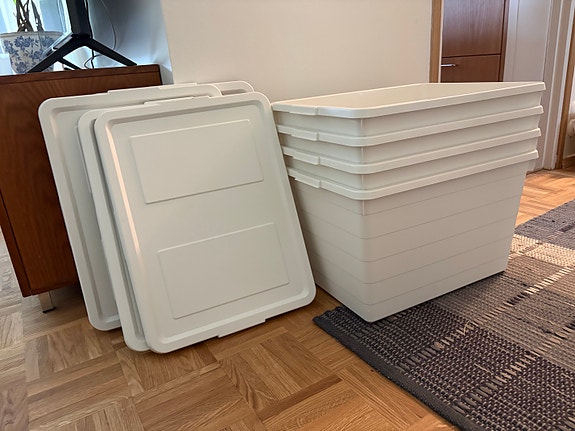IKEA säilytyslaatikot kannella