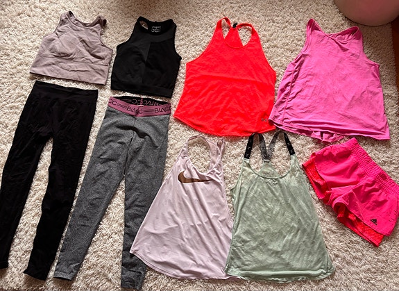 Iso setti treenivaatetta mm Under Armour, Nike