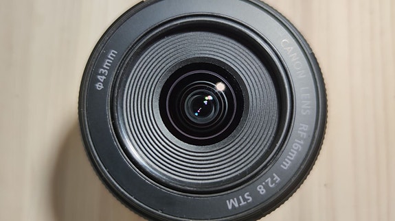Canon RF 16mm f/2.8 STM -objektiivi