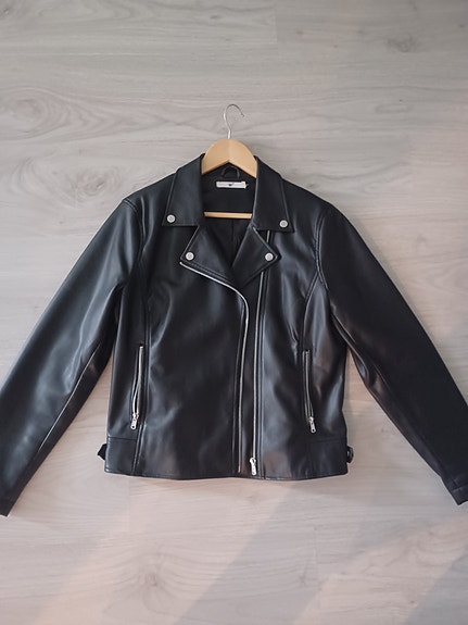 Naisten biker takki