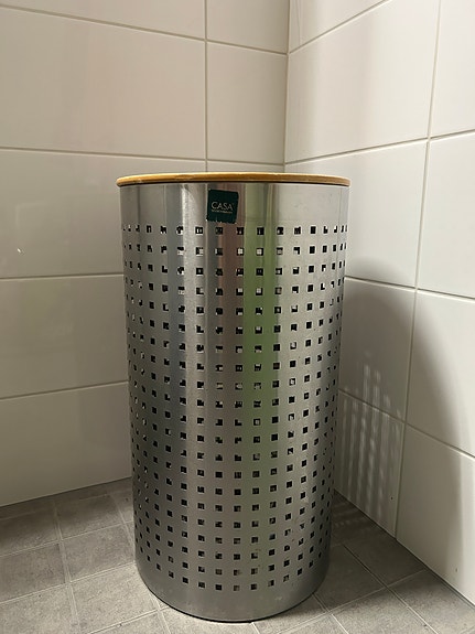 Myydään vintage Stockmann Casa pyykkikori
