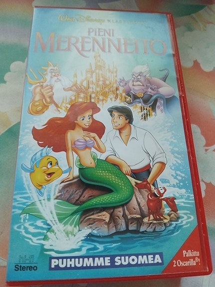 Disney Pieni merenneito VHS-elokuva suomeksi
