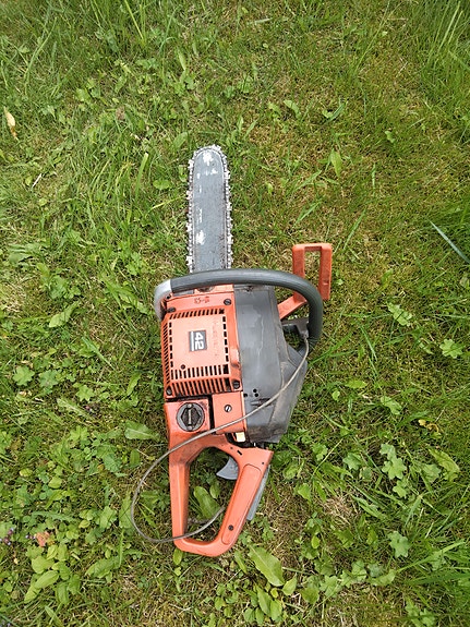 Husqvarna Moottorisaha.