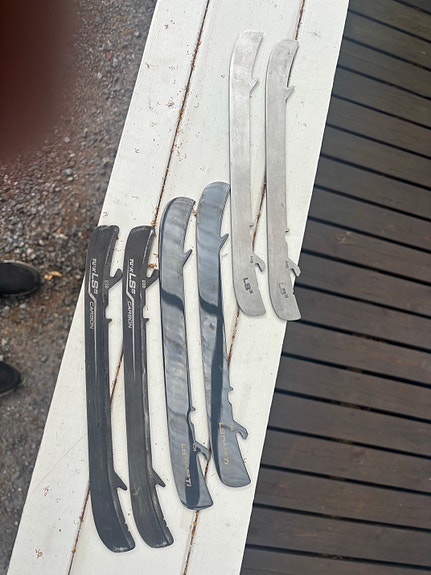 Jääkiekko luistimen terät