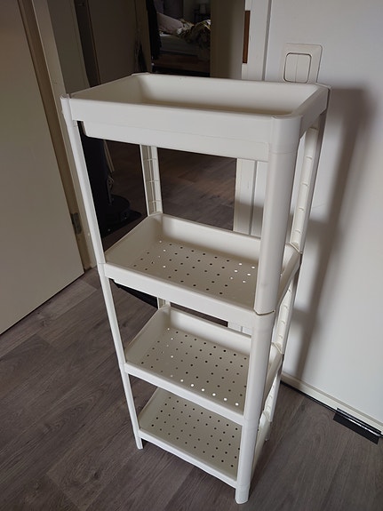 Ikea kylpyhuone hylly