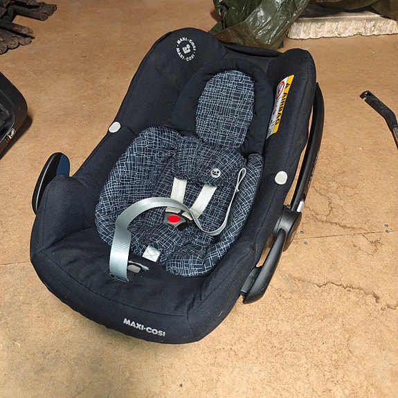 Maxi Cosi turvakaukalo