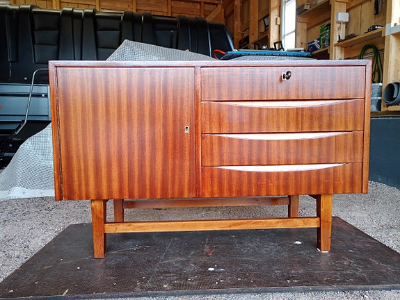 teak senkki