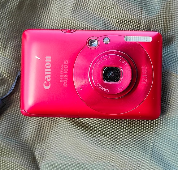 Canon Digital IXUS 100 IS