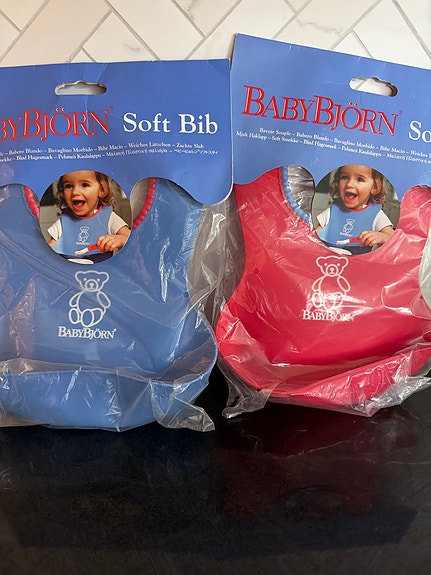 BabyBjörn Soft Bib ruokalaput sininen ja punainen