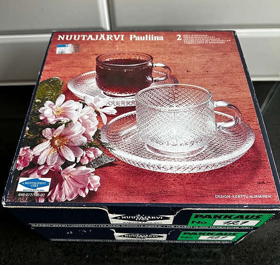 Nuutajärvi Pauliina lasikuppi ja lautanen, 2 kpl setti / yht. 2 settiä