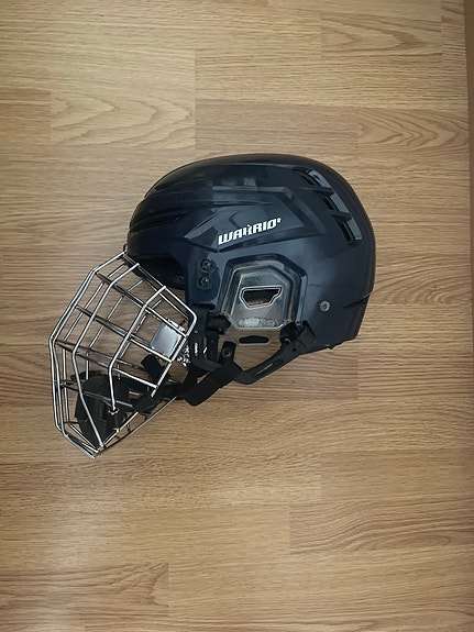 Warrior Kypärä Kromi Ristikolla