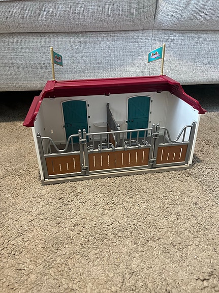 Schleich hevostalli