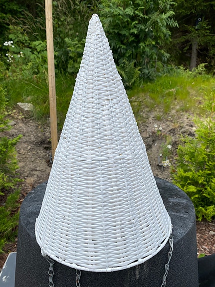 Valkoinen ruukku