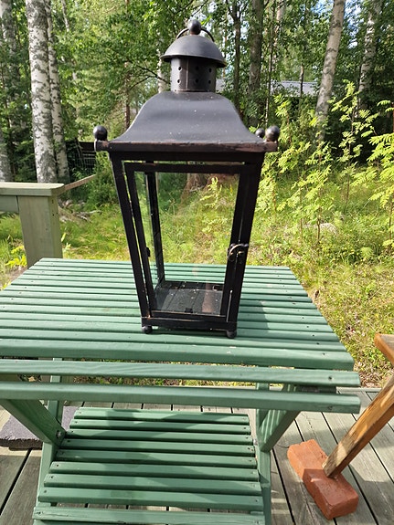 Metallinen iso kynttilälyhty musta