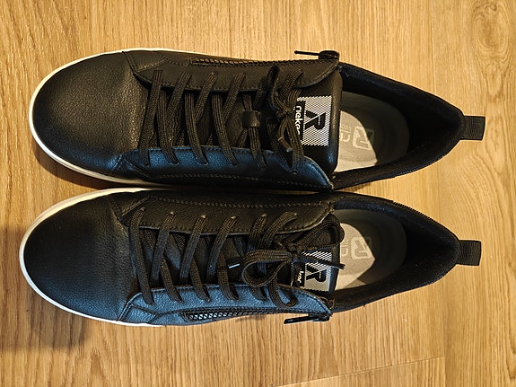 Rieker 43