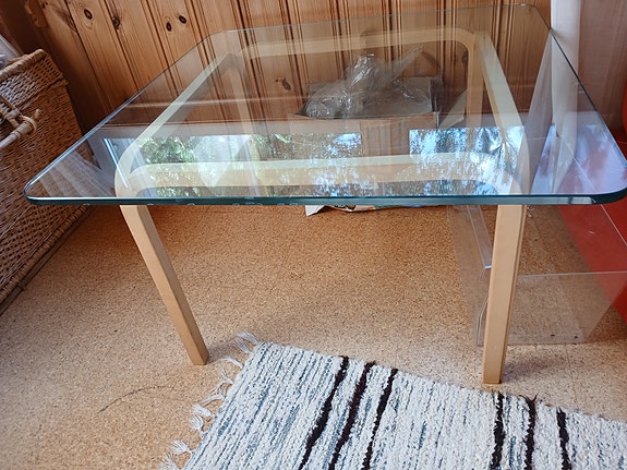 Myydään Artek pöytä