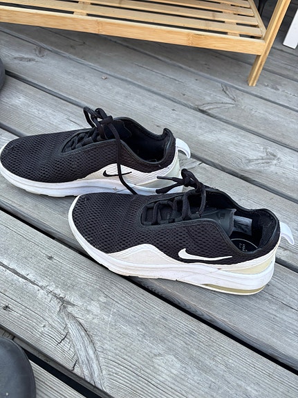 Nike Air lenkkarit koko 39 musta