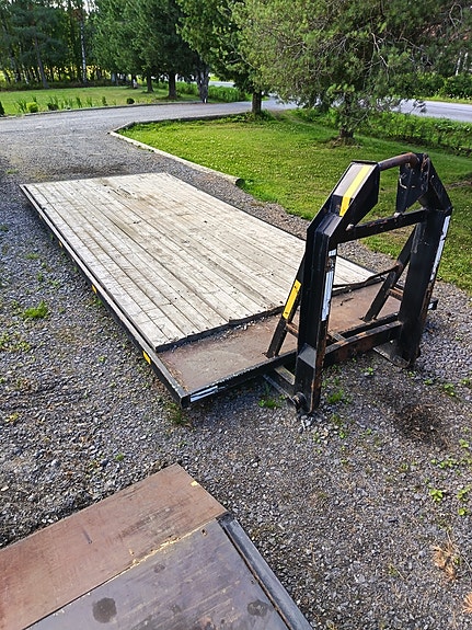 Konelava koukkutartunnalla