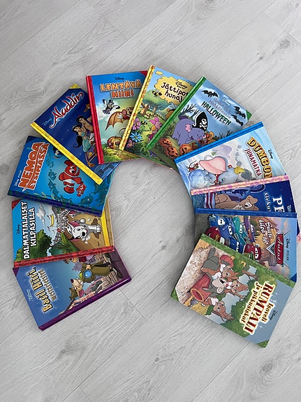 Disney kirjat 11kpl