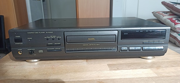 Technics SL-PG590 CD-soitin