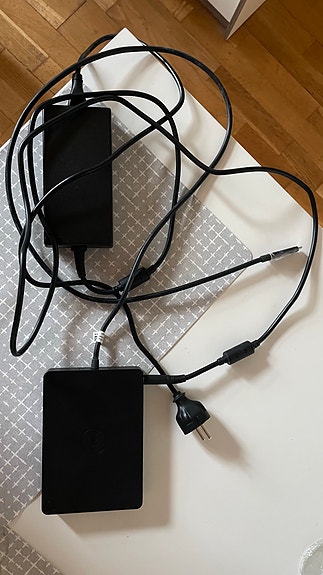 Dell telakka Dock WD15 with 180 AC adapter
