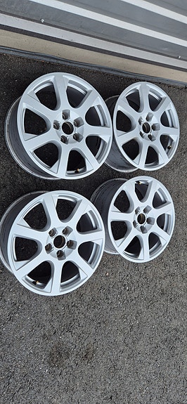 Audi 17" aidot vanteet