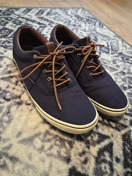 Jack & Jones tennarit koko 44