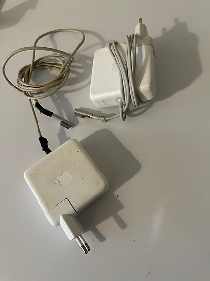 Apple MacBook laturi MagSafe