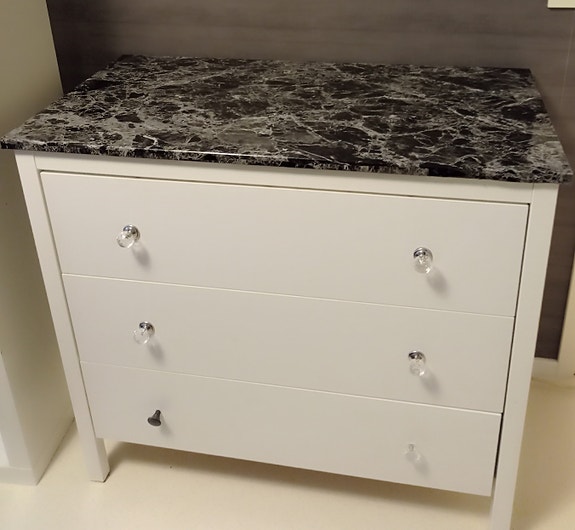 Hemnes lipasto