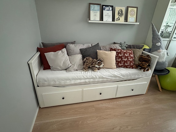 Ikea Hemnes sohvasänky