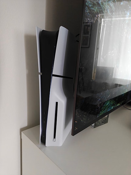 Kuin uusi Playstation 5 Slim Levyä 1Tb + Elden Ring