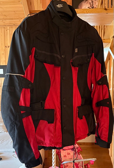 iXS ajotakki suojilla 5XL