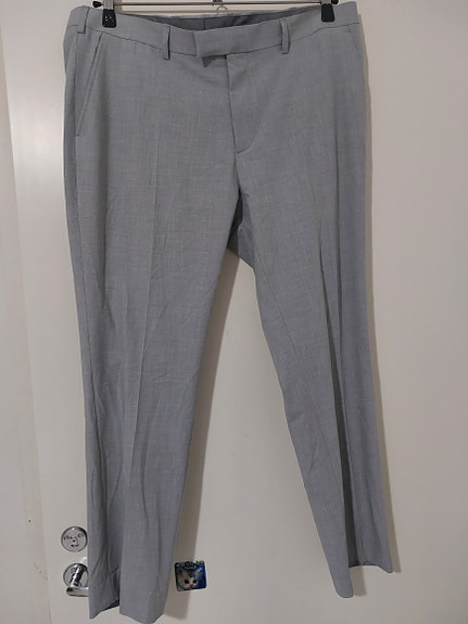 Dressmann housut koko 38/30 harmaa miehille