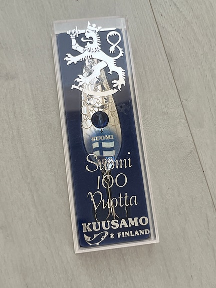 Uusi Kuusamo Suomi 100 vuotta uistin, Räsänen Helmi.