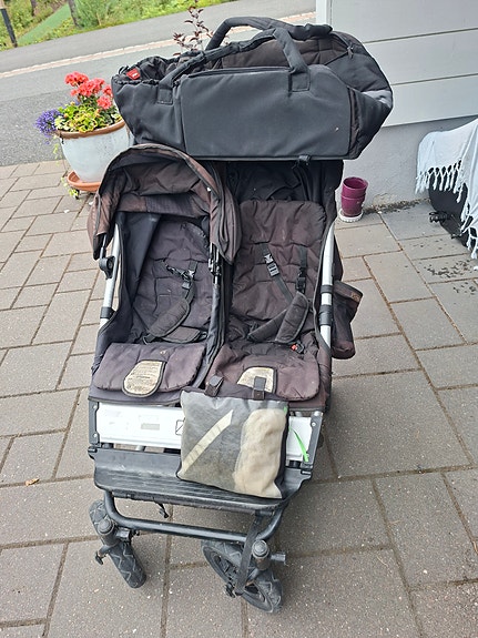 Mountain Buggy tuplarattaat